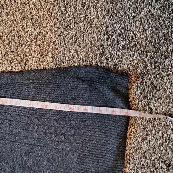 EUC Liz Lange Dark Gray Size Large Maternity Top - Picture 6 of 6